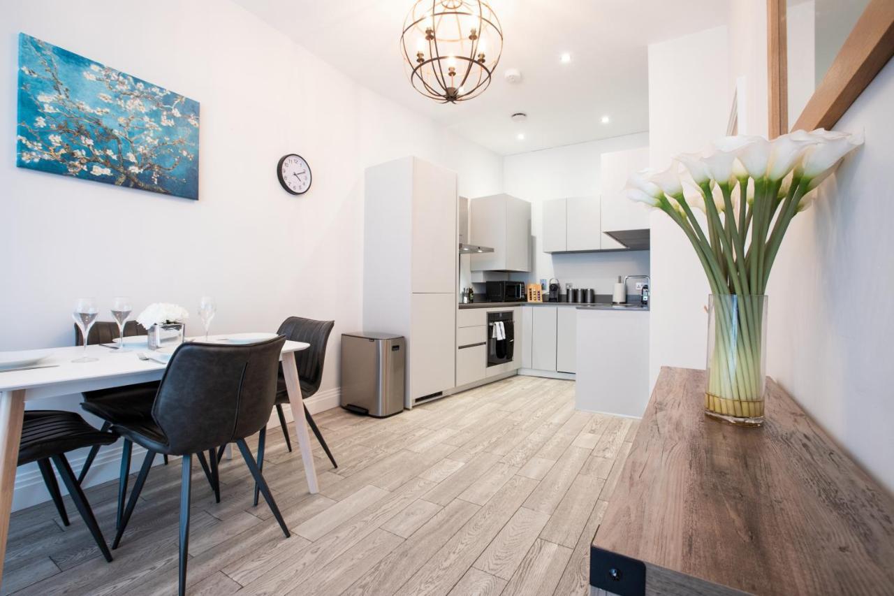 Urban Living'S - Windsor Castle Luxury Apartments Exterior photo