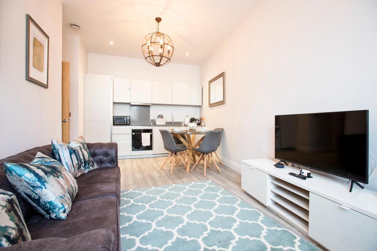 Urban Living'S - Windsor Castle Luxury Apartments Exterior photo